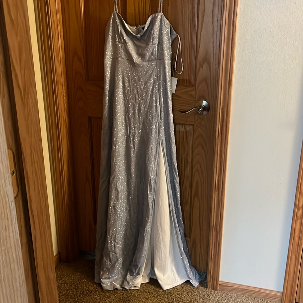Icy blue dress with shimmer ✨